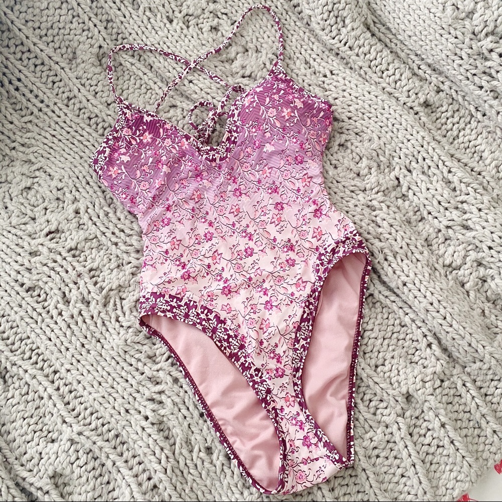 LUCKY BRAND CUTOUT ONE-PIECE SWIMSUIT size small